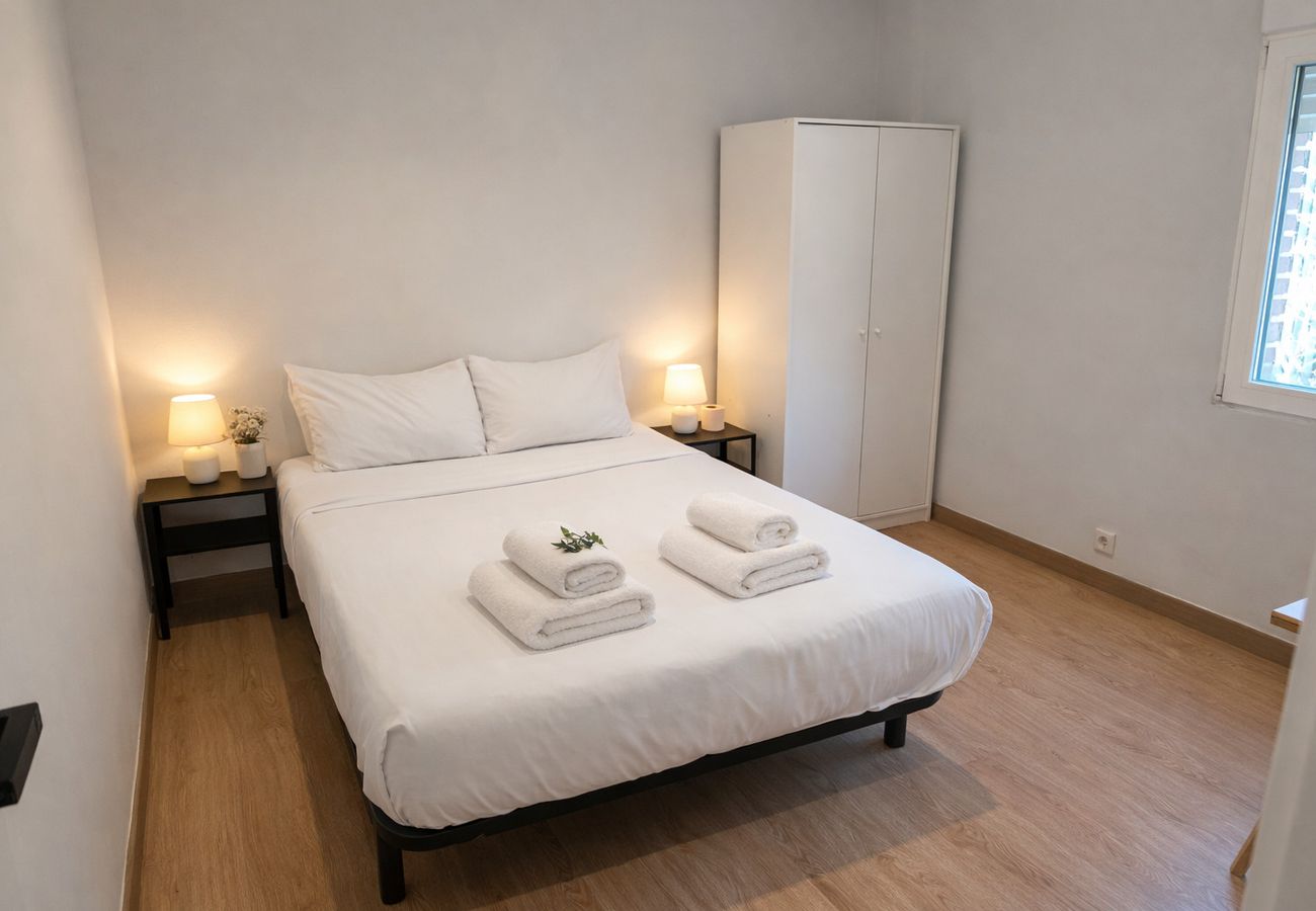 Chamartín Smart Stay | Double Room with Great Connectivity