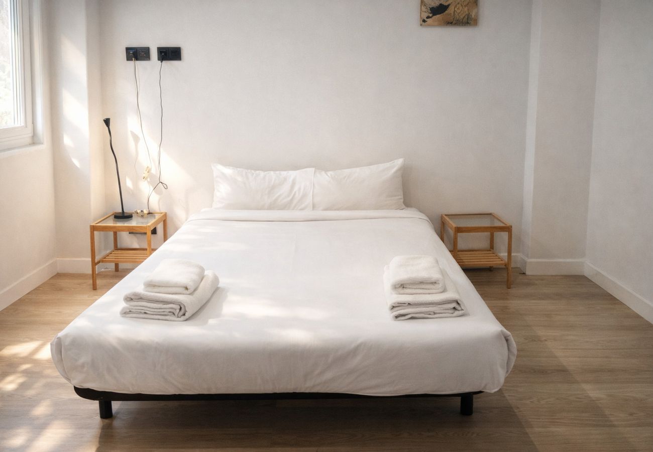 Incredible Location - Room in Madrid