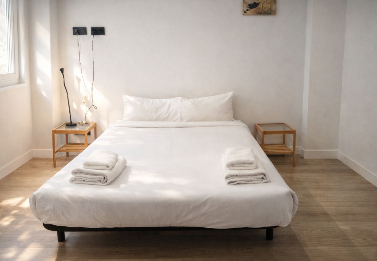 Incredible Location - Room in Madrid